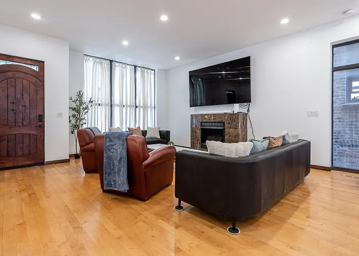 5-bedroom House In Pilsen Near Medical District Chicago