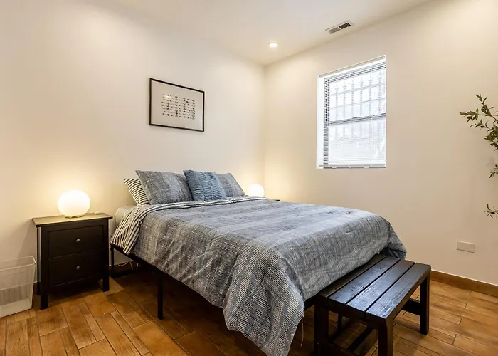 Hébergement de vacances 5-bedroom House In Pilsen Near Medical District Chicago