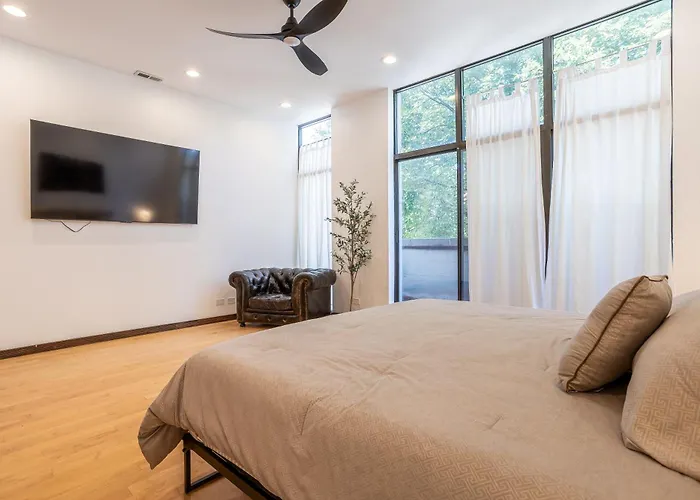 5-bedroom House In Pilsen Near Medical District * Chicago